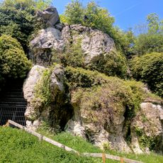 Palaeolithic and later prehistoric sites at Creswell Gorge including Pinhole Cave, Mother Grundy's Parlour and Robin Hood's Cave