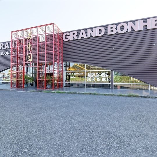 Au Grand Bonheur