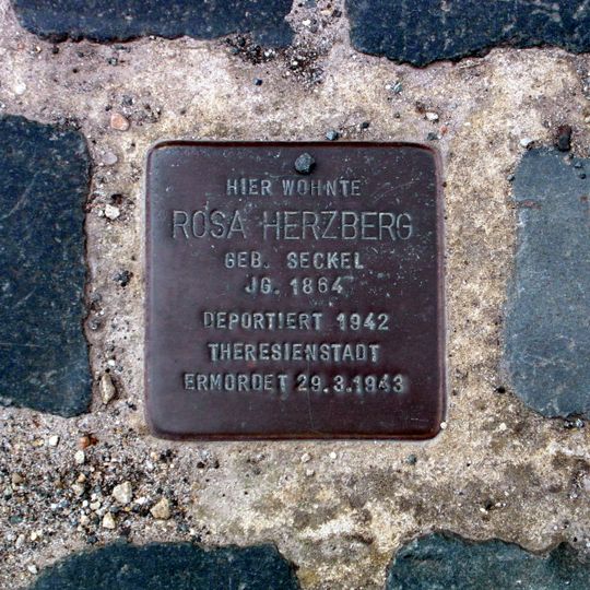 Stolperstein en memoria de Rosa Herzberg