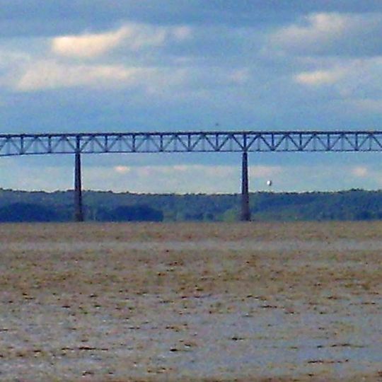 Kingston–Rhinecliff Bridge
