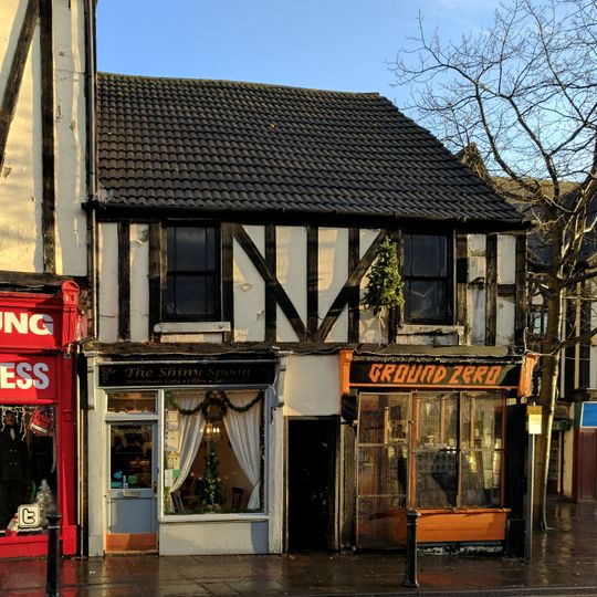 7 And 9, Toothill Lane