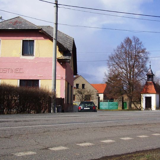 Kaplička v Ostrově