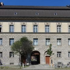 42. und 275. Gemeindeschule mit Lehrerwohnhaus