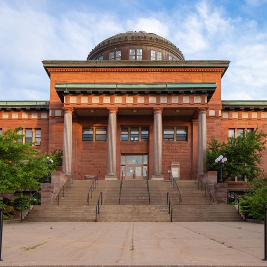 Marquette County Courthouse