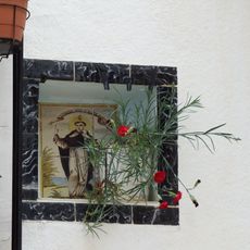 Ceramic panel of Saint Vincent Ferrer at 53 Ollerías street