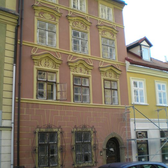 Kostelní náměstí 6