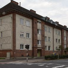 Kommunaler Wohnbau, Franckstraße 50–66