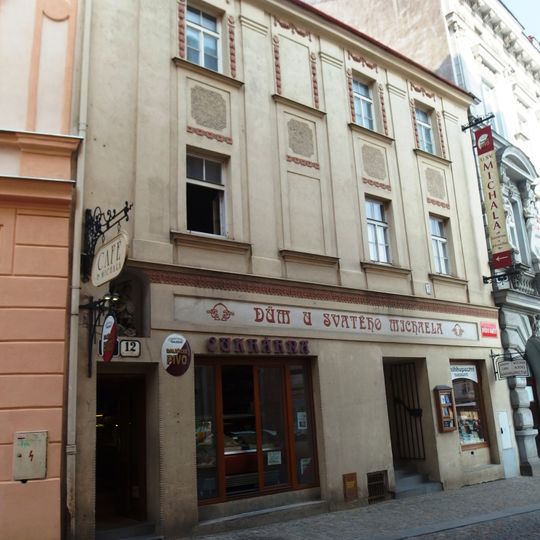 Divišovo náměstí 12