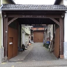 Dorf-Güller-Straße 6