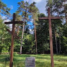 Cmentarz wojenny w Płocicznie