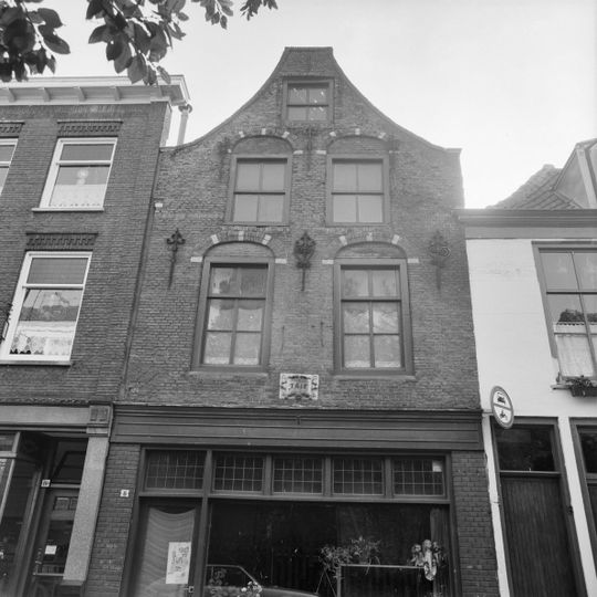 Robberstraat 8, Gorinchem