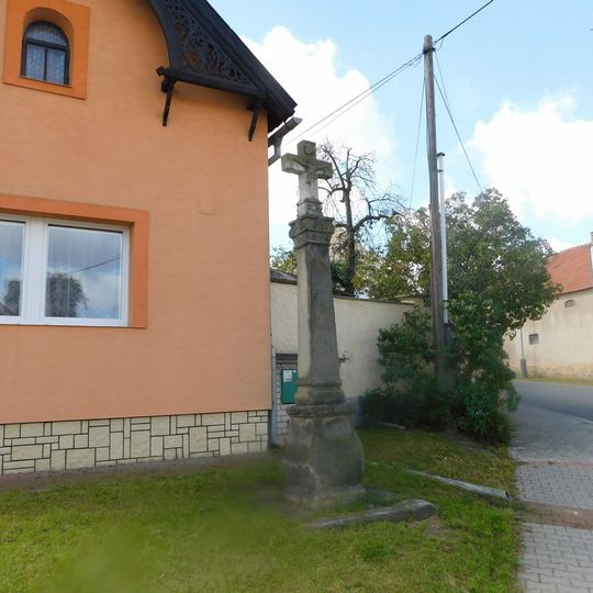 Kříž v Horoušanech