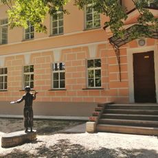 Здание казначейства, где 31 декабря 1917 г. находился уездный комитет партии и исполком Лихвинского уездного Совета крестьянских и рабочих депутатов (Чекалин)