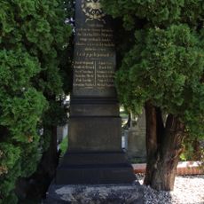 Hrob a pomník zastřelených havířů