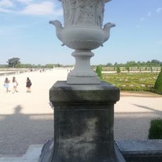 Numa Pompilius confiant aux vestales la garde du feu sacré