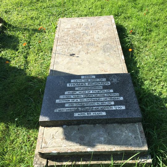 Tombstone of Thomas Richards in Coychurch churchyard
