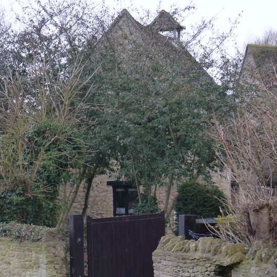 Dovecote and granary approximately 15 metres east of Manor Farmhouse