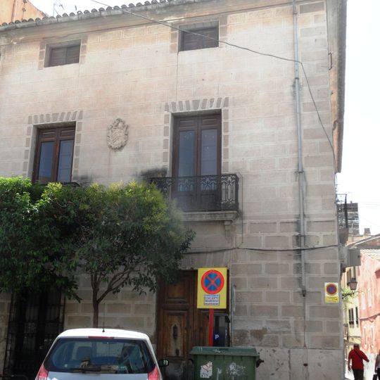 Edificio de viviendas, actual Cruz Roja