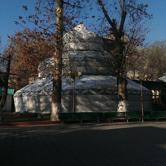 Alumbek Datka Museum