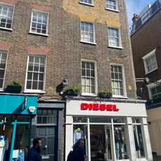 25-27, Carnaby Street W1