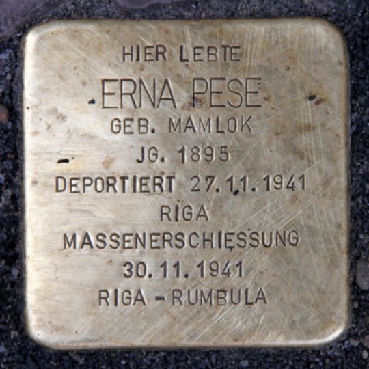 Stolperstein en memoria de Erna Pese