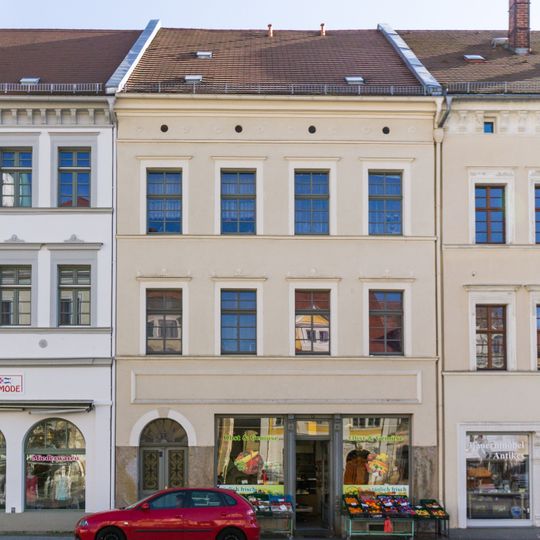 Wohnhaus Altstadt, Altmarkt 8