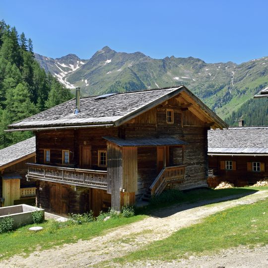 Almhütte vulgo Mitter-Gasser