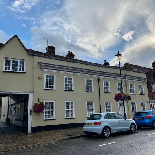 Hodingham House  Whyte Posts