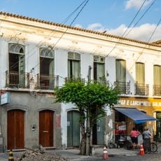 Sobrado na Rua Mestro Irineu Sacramento, 2