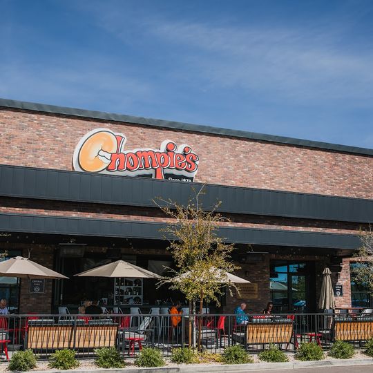 Chompie's Restaurant, Deli, and Bakery