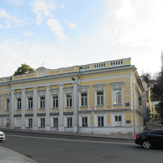 Главный дом городской усадьбы Е.И. Демидова – Рахмановых