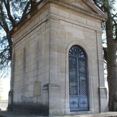 Chapelle funéraire du cimetière de Pont-de-Veyle