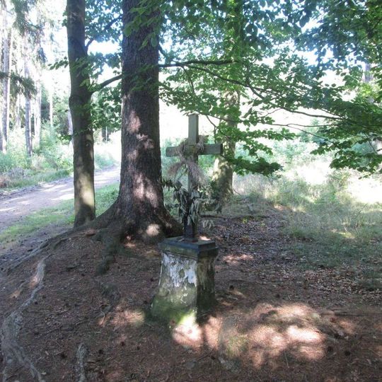 Kříž jižně od Zbiroha