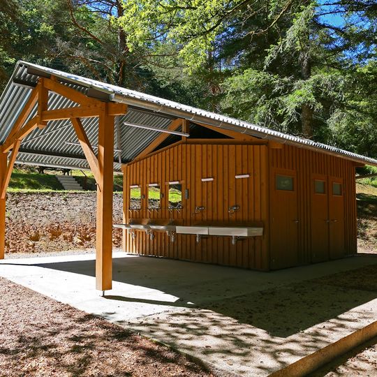 Camping municipal Lac des Vergnes