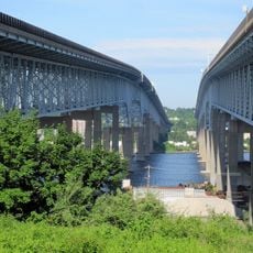 Gold Star Memorial Bridge