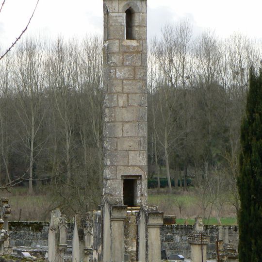 Lanterne des morts de Château-Larcher
