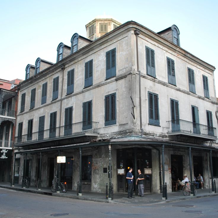 Napoleon House