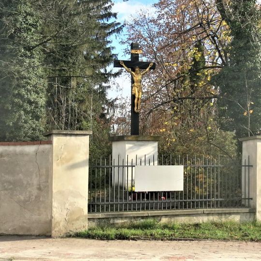 Kříž u hřbitova v Líbeznicích