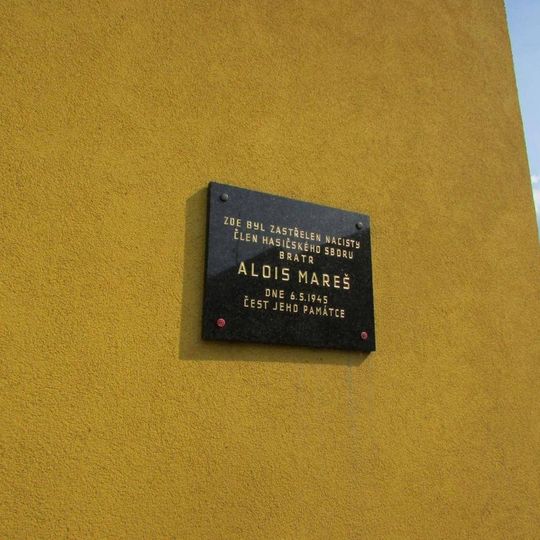 Pamětní deska Aloise Mareše v Mladé Vožici