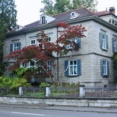 Villa Ganz mit Nebenbauten