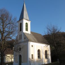 Kath. Filialkirche zur Hl. Dreifaltigkeit