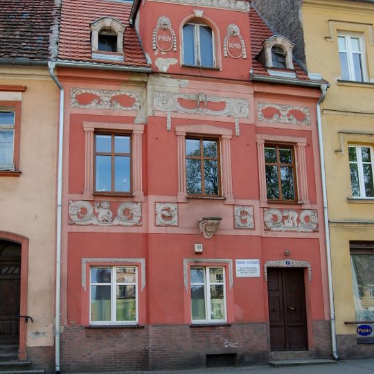 2 Wolności Square in Świerzawa
