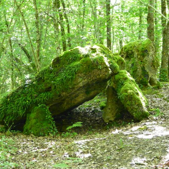 Dolmen de la Pierre Levée
