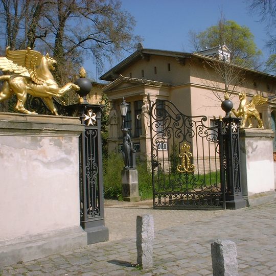 Johannitertor & Haupttorhaus