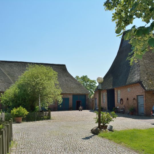 Fachhallenhaus Bahrenflether Deich 7