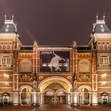 Miejsca fotograficzne w Amsterdamie: kanały, muzea i architektura