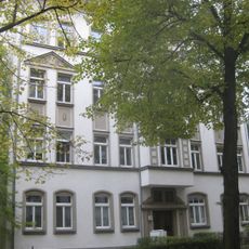 Mietshaus in geschlossener Bebauung konzipiert Sebastian-Bach-Straße 17