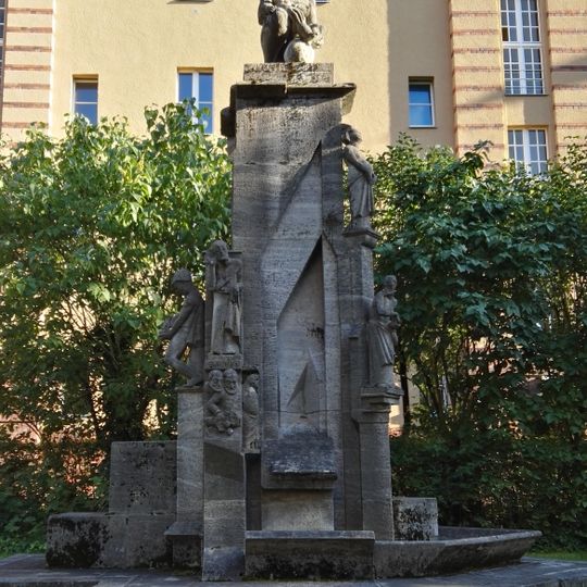 Mother and child fountain