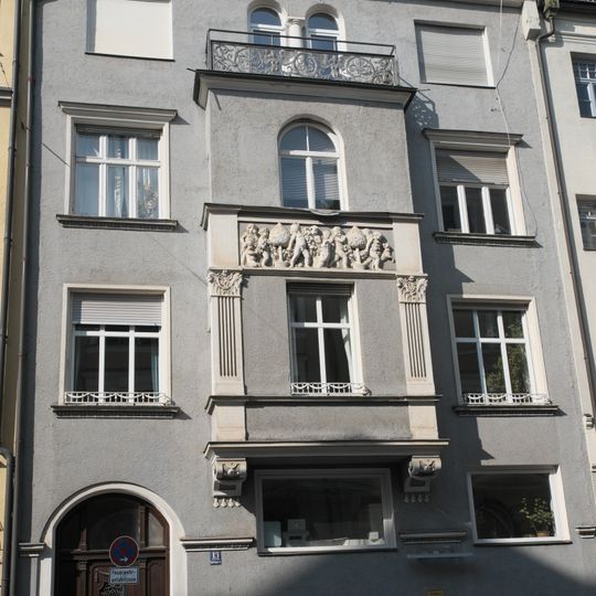 Richard-Wagner-Straße 13