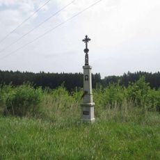 Kříž jižně od Mračova